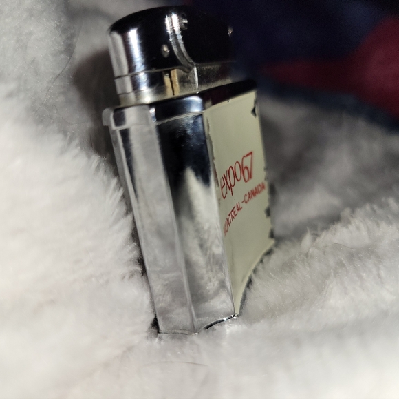Vintage 1967 Expo Lighter - Picture 7 of 9